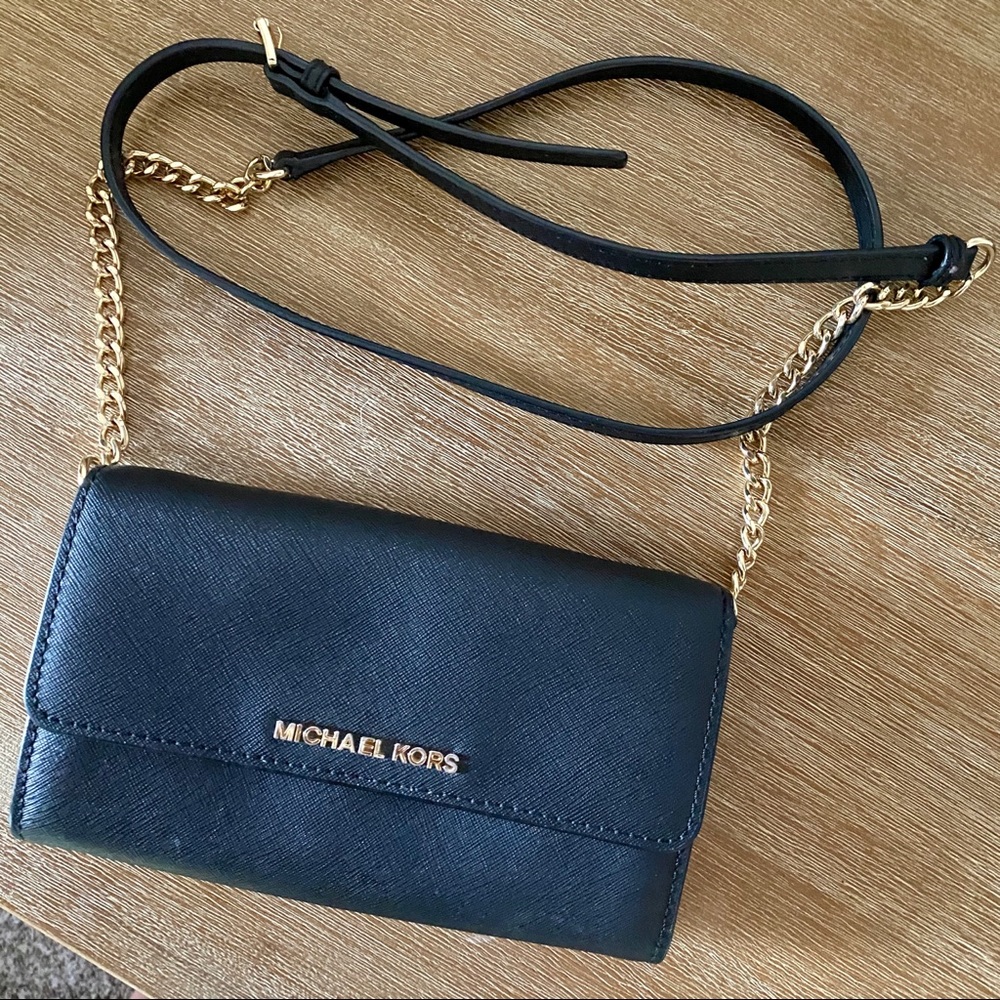 **SOLD** Michael Kors Crossbody